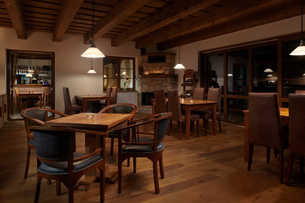 Vybraná vína – interiér restaurace